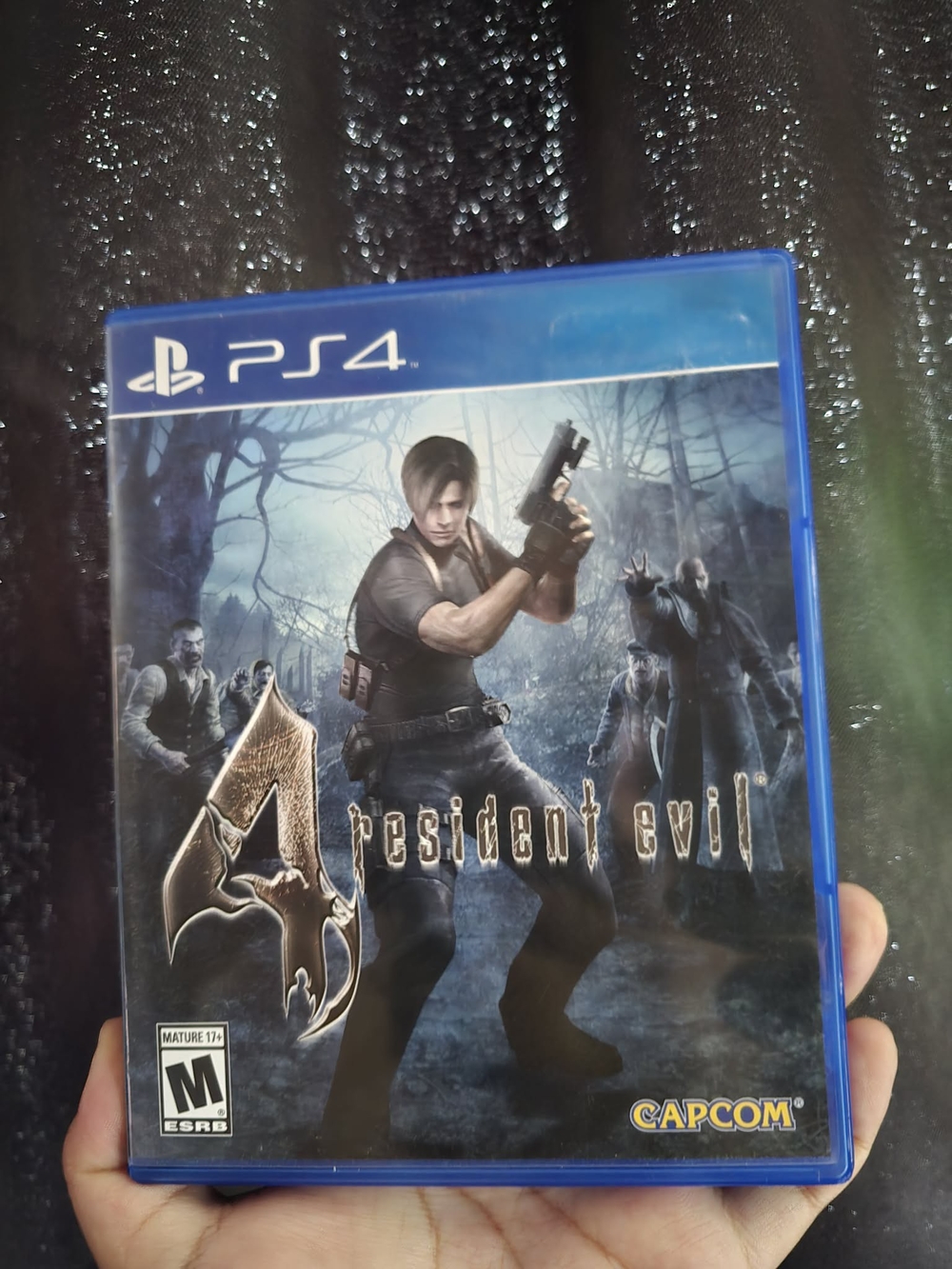Resident Evil 4 (PS4) - Blue Case